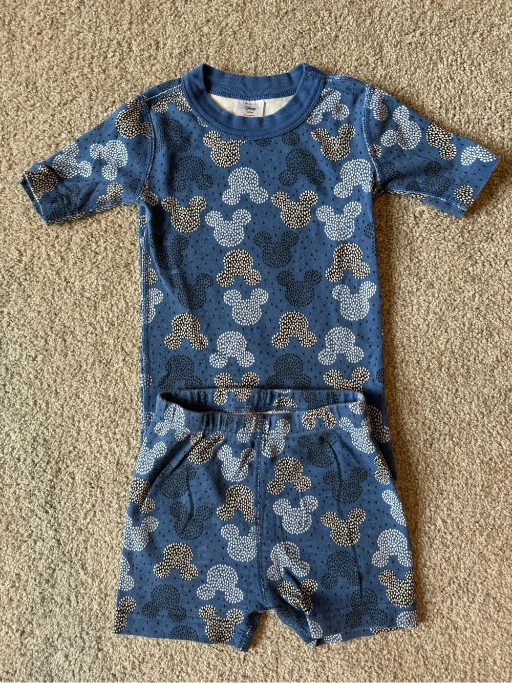 Hanna Andersson Mickey Pajamas size US 5 Bundle (2 sets)